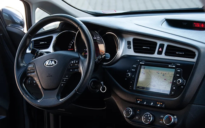 Kia Ceed cena 29900 przebieg: 228500, rok produkcji 2013 z Żerków małe 742